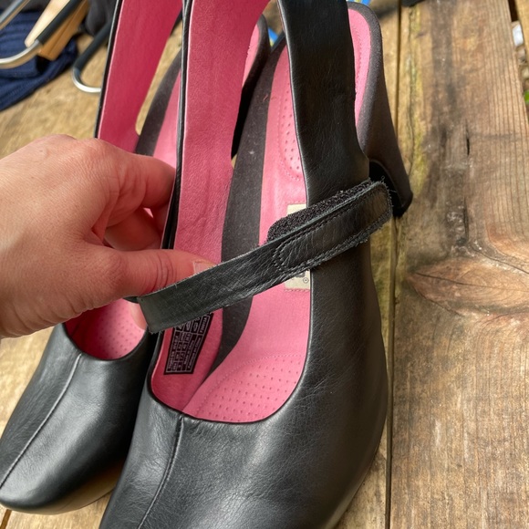 TSUBO  Leather Women's Shoes sz 9 - Picture 7 of 9